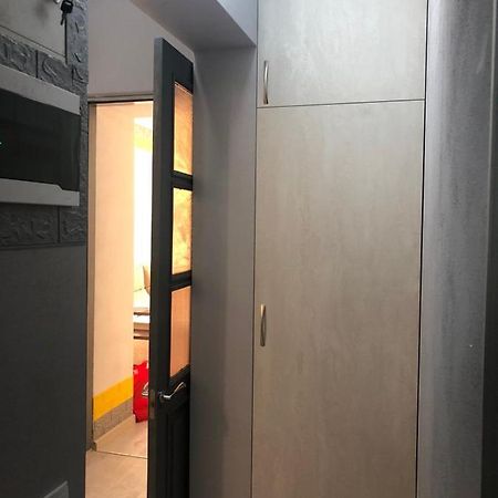 Appartement Devolano 1 à Odessa Extérieur photo